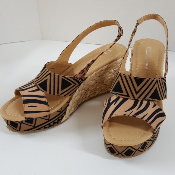 C Laundry Shoes - CLaundry straw wedge Sandal Size 7